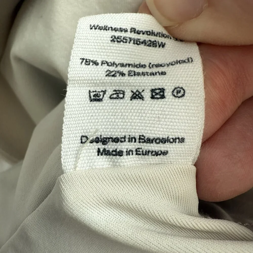 Aritzia Manola Cora Crop Top Ivory Size XS Activewear‎ Fitness Workout Gym - Picture 6 of 7